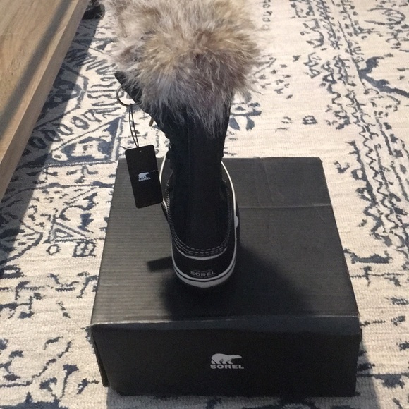 Sorel boot - Picture 3 of 4